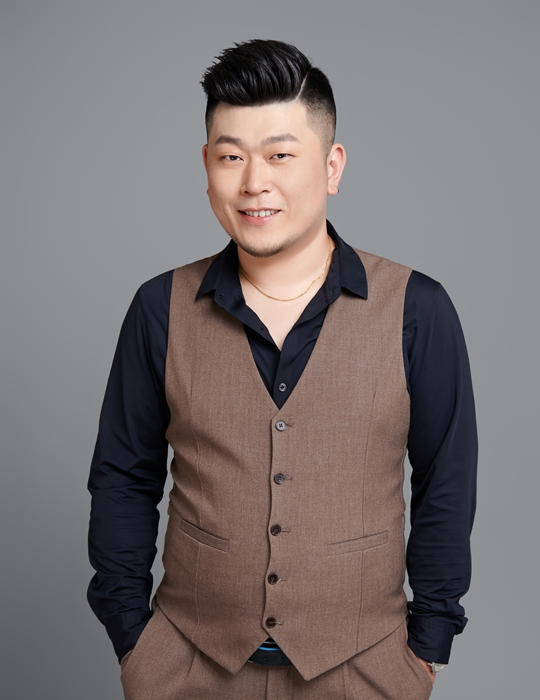于成龍